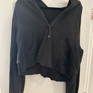 Lululemon Scuba half zip M/L